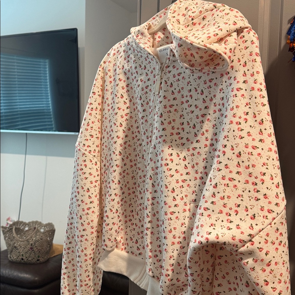 NWT Blogilates Marshmallow Full Zip Hooded Sweatshirt -Cream Floral-S - Picture 2 of 6